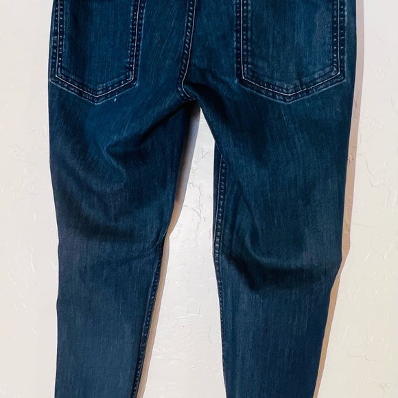 BCBGeneration - Picture 8 of 8